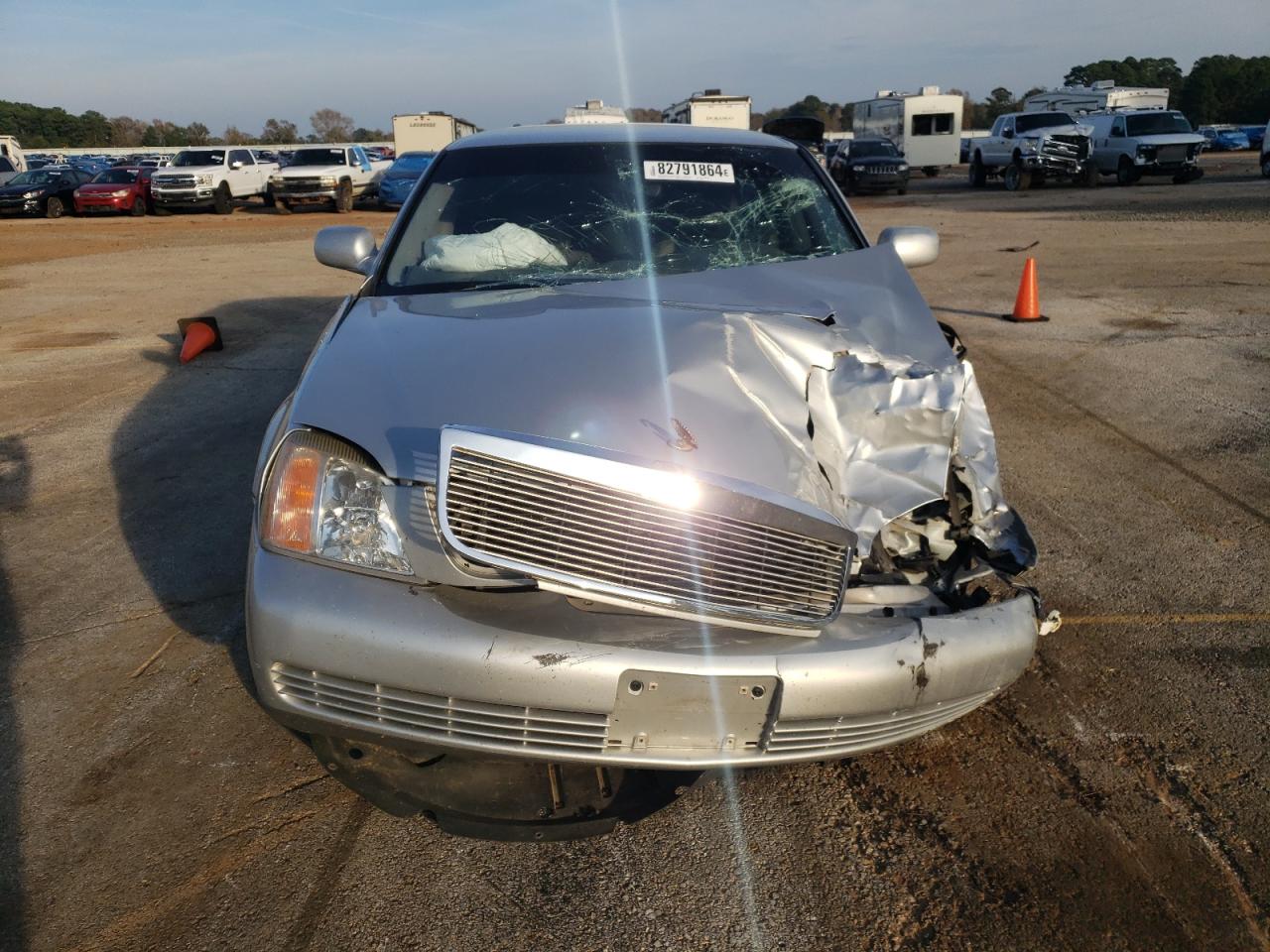 2000 Cadillac Deville VIN: 1G6KD54Y4YU250052 Lot: 82791864