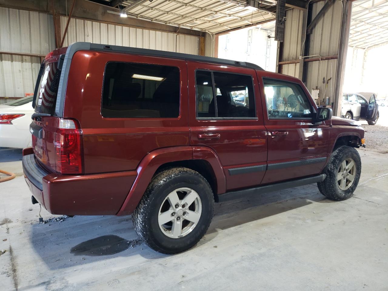 2008 Jeep Commander Sport VIN: 1J8HG48K28C188549 Lot: 80882264