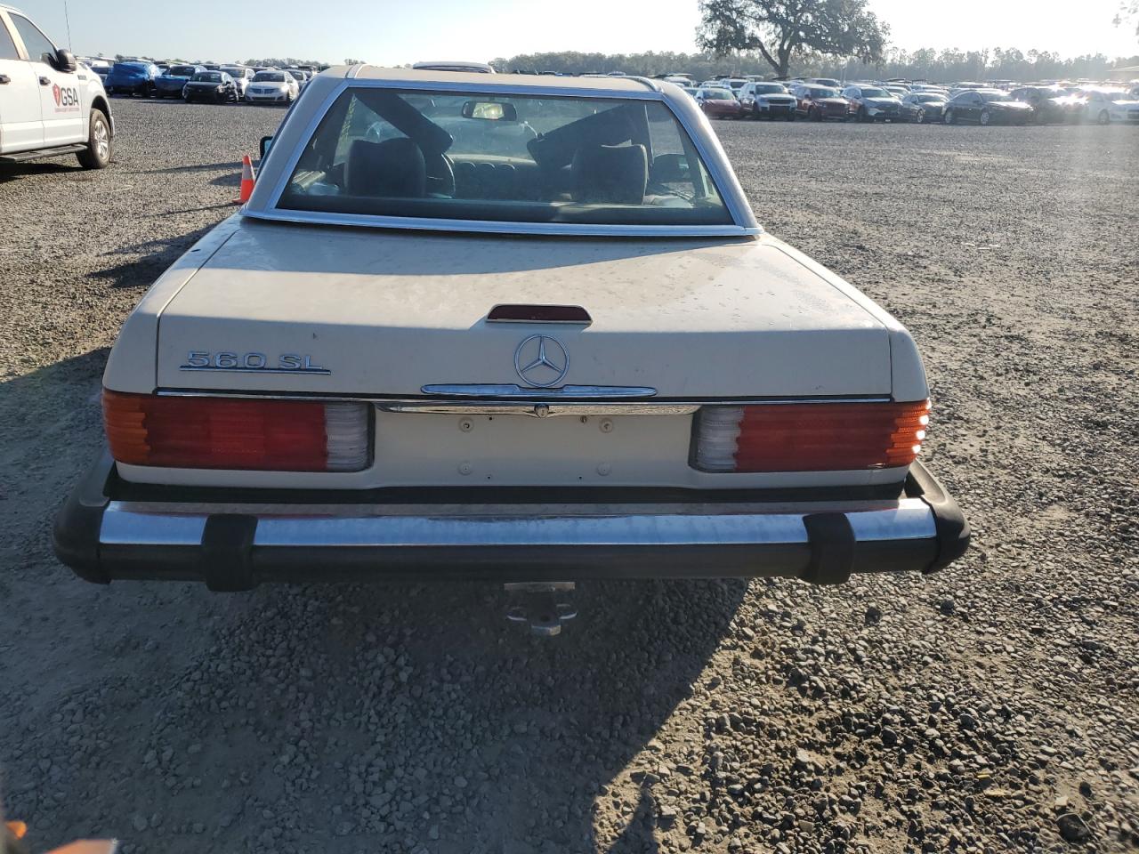 1988 Mercedes-Benz 560 Sl VIN: WDBBA48D5JA080281 Lot: 77695694