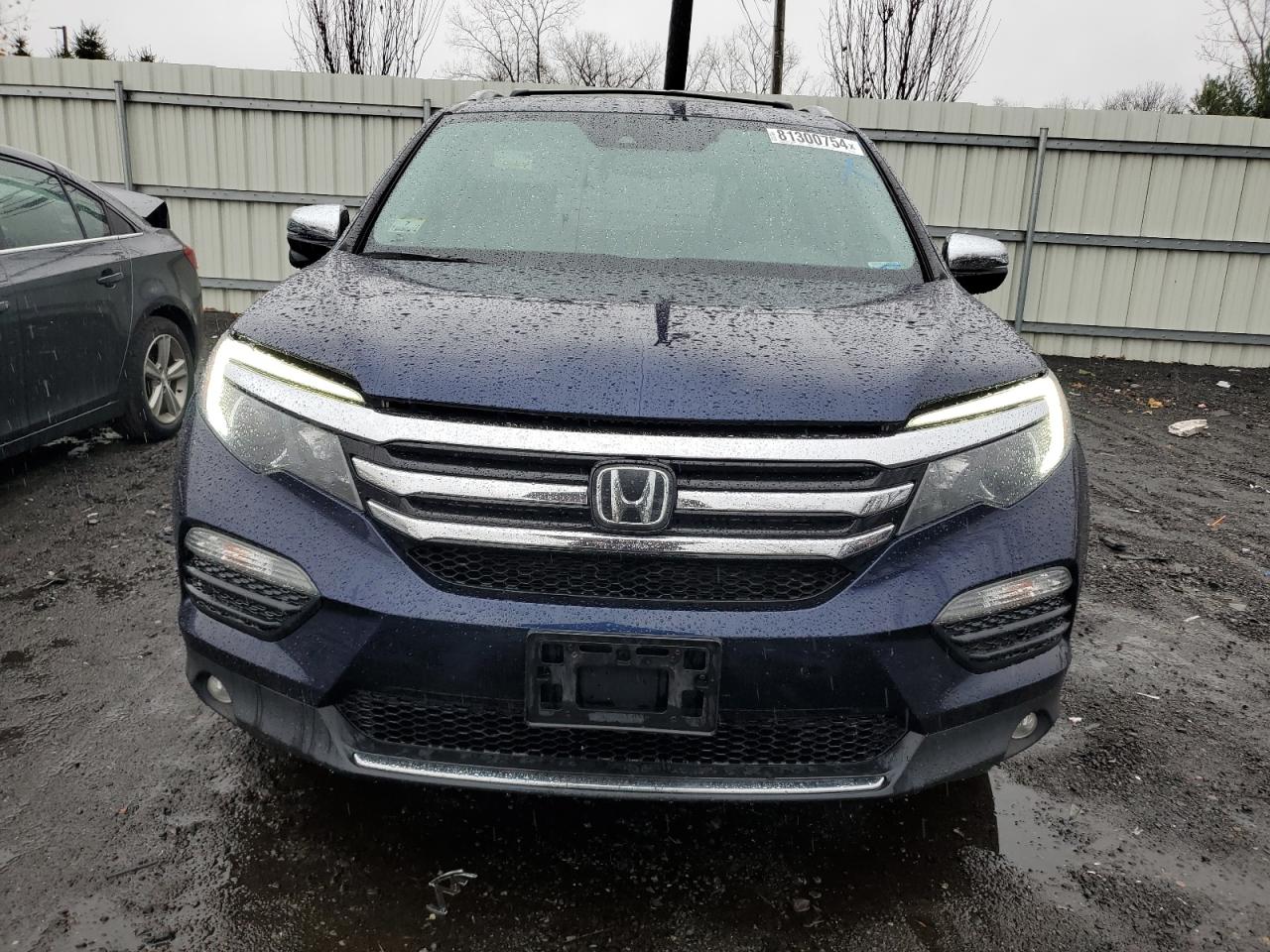 2018 Honda Pilot Touring VIN: 5FNYF6H9XJB015650 Lot: 81300754