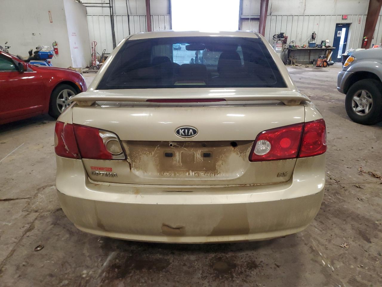 KNAGE123885170390 2008 Kia Optima Lx