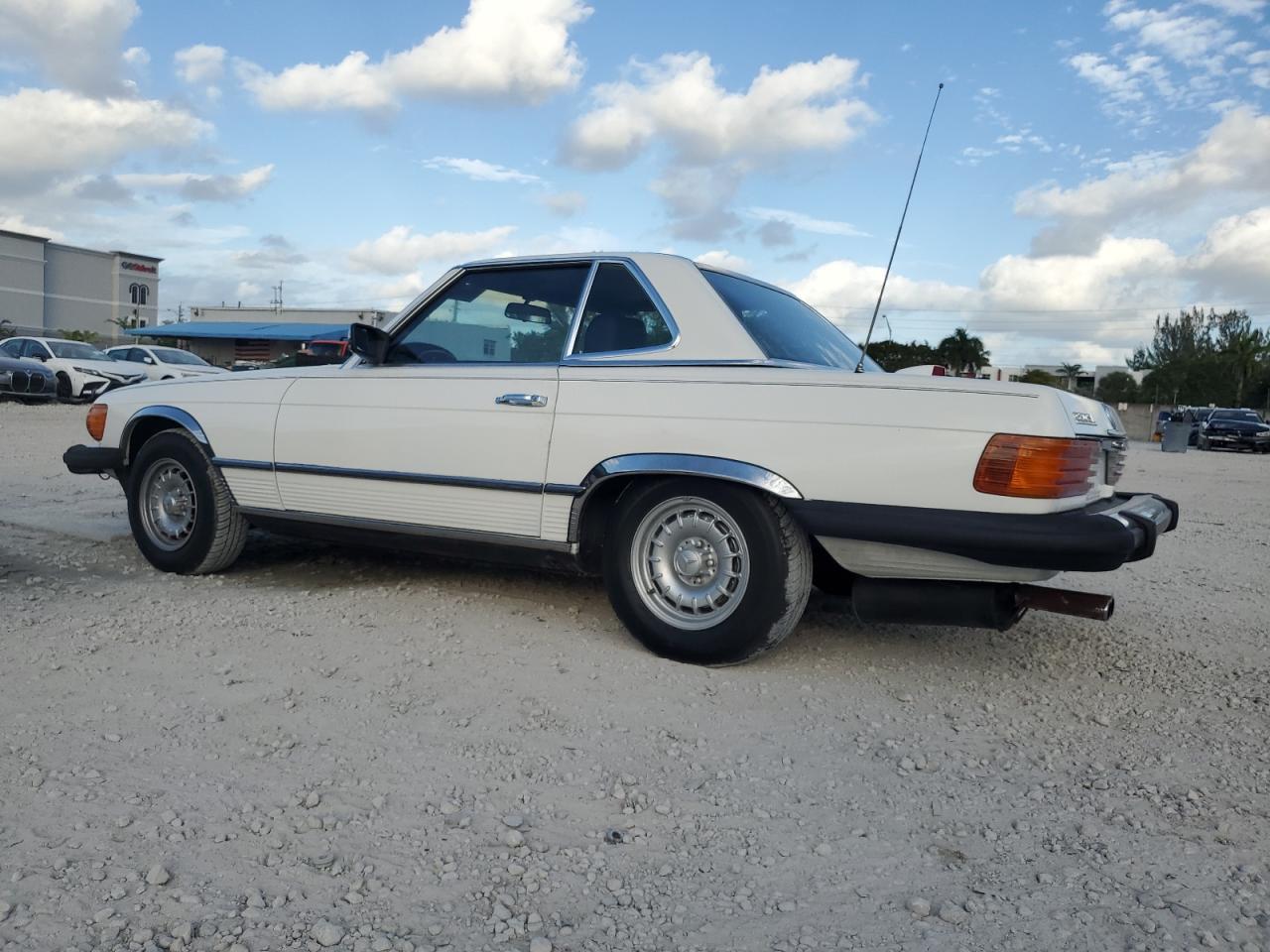 1984 Mercedes-Benz 380 Sl VIN: WDBBA45A2EA008289 Lot: 81090604