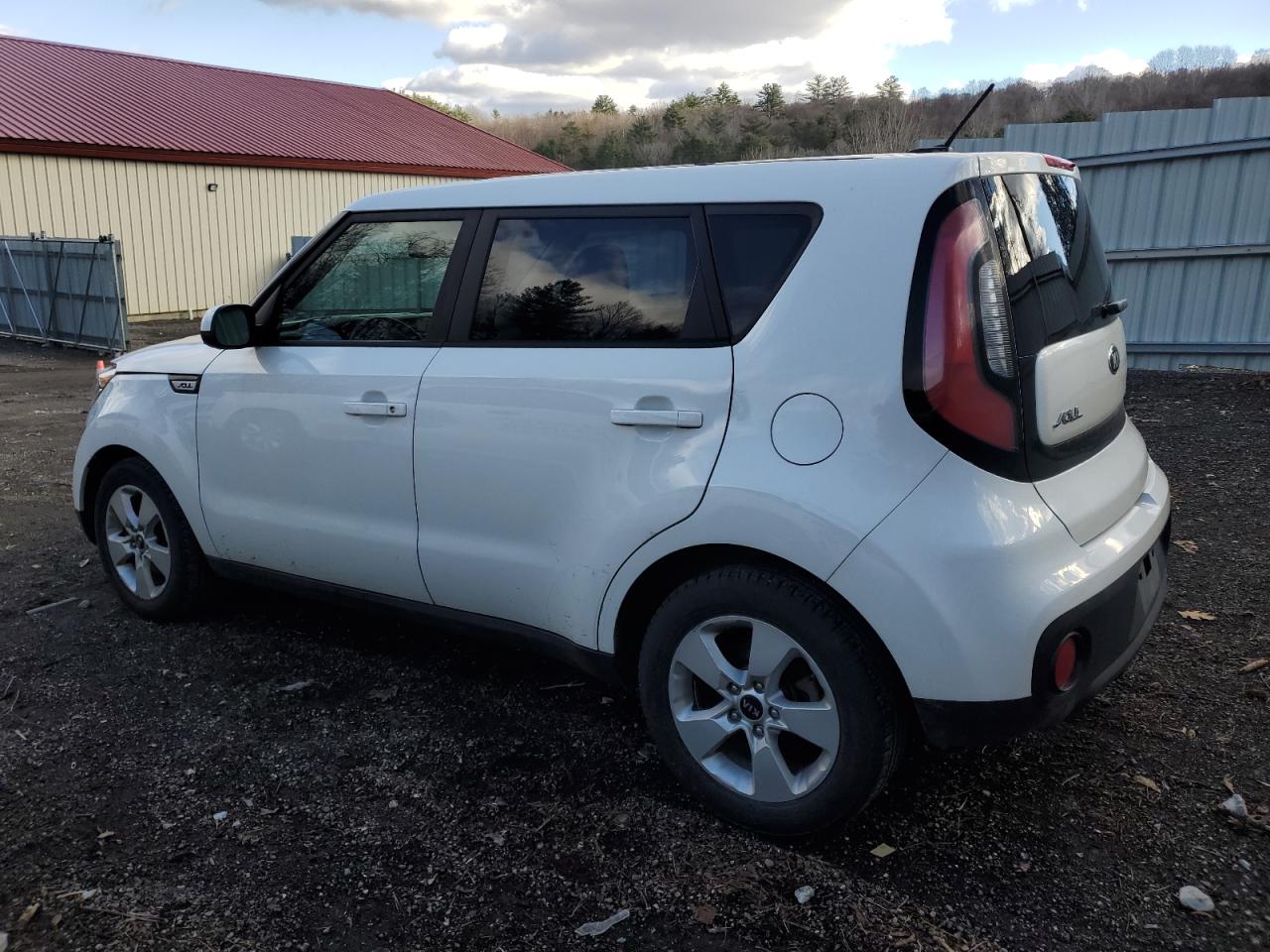 KNDJN2A21J7901923 2018 Kia Soul