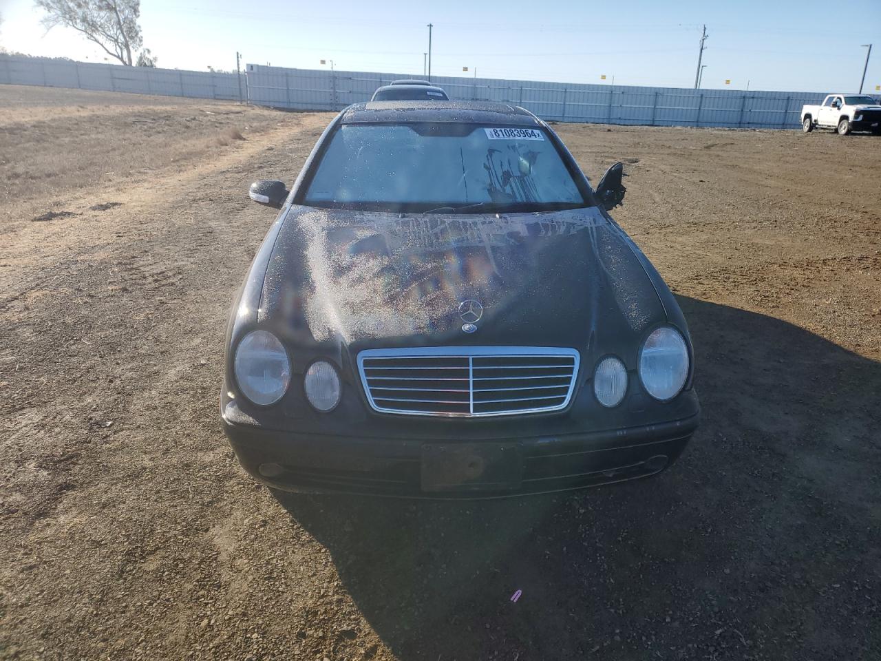 2002 Mercedes-Benz Clk 430 VIN: WDBLJ70G02T100860 Lot: 81083964