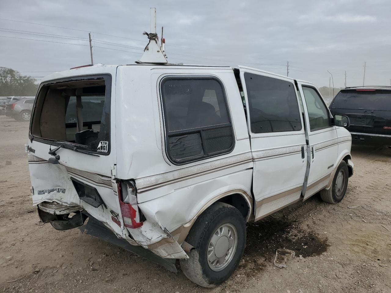 2000 GMC Safari Xt VIN: 1GDDM19W3YB518506 Lot: 80923314