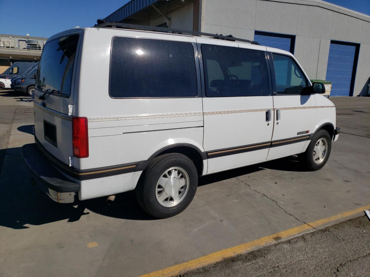 1994 GMC Safari Xt VIN: 1GKDM19W8RB540317 Lot: 79138114