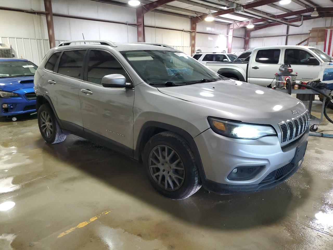 2020 Jeep Cherokee Latitude Plus VIN: 1C4PJLLB4LD610541 Lot: 81938124