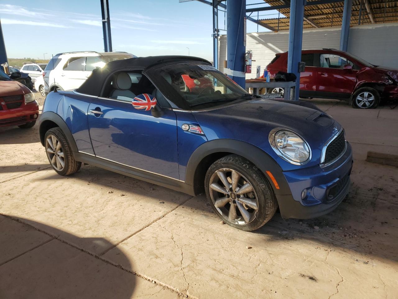 2013 Mini Cooper Roadster S VIN: WMWSY3C59DT565696 Lot: 81531834