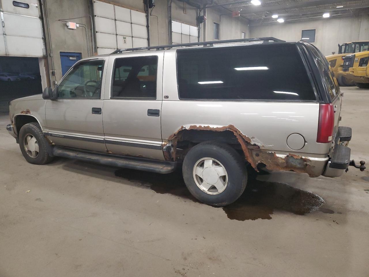 3GKFK16R4XG540882 1999 GMC Suburban K1500