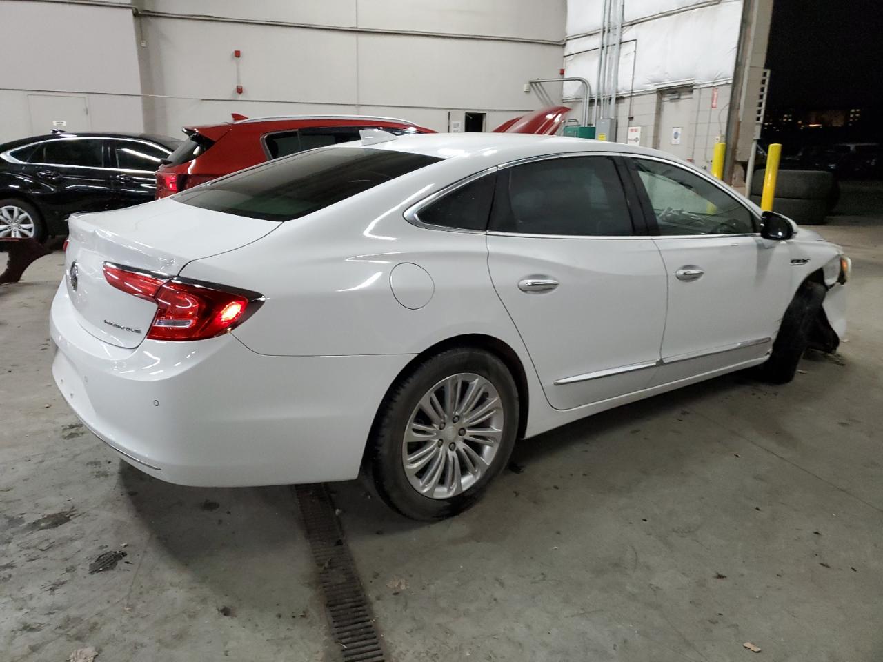 2018 Buick Lacrosse Essence VIN: 1G4ZP5SZ3JU123017 Lot: 82441804