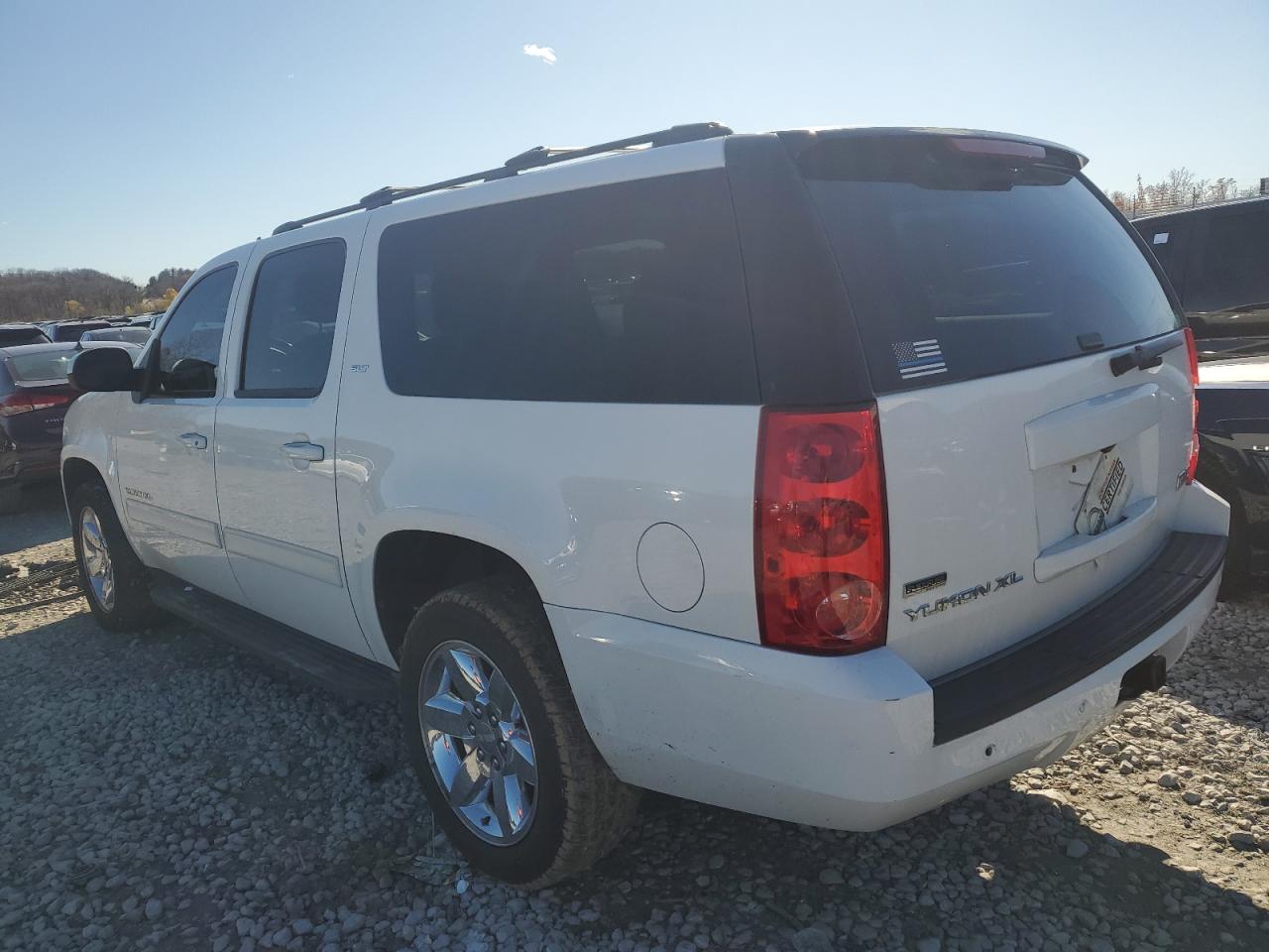 2011 GMC Yukon Xl K1500 Slt VIN: 1GKS2KE32BR396789 Lot: 81088344