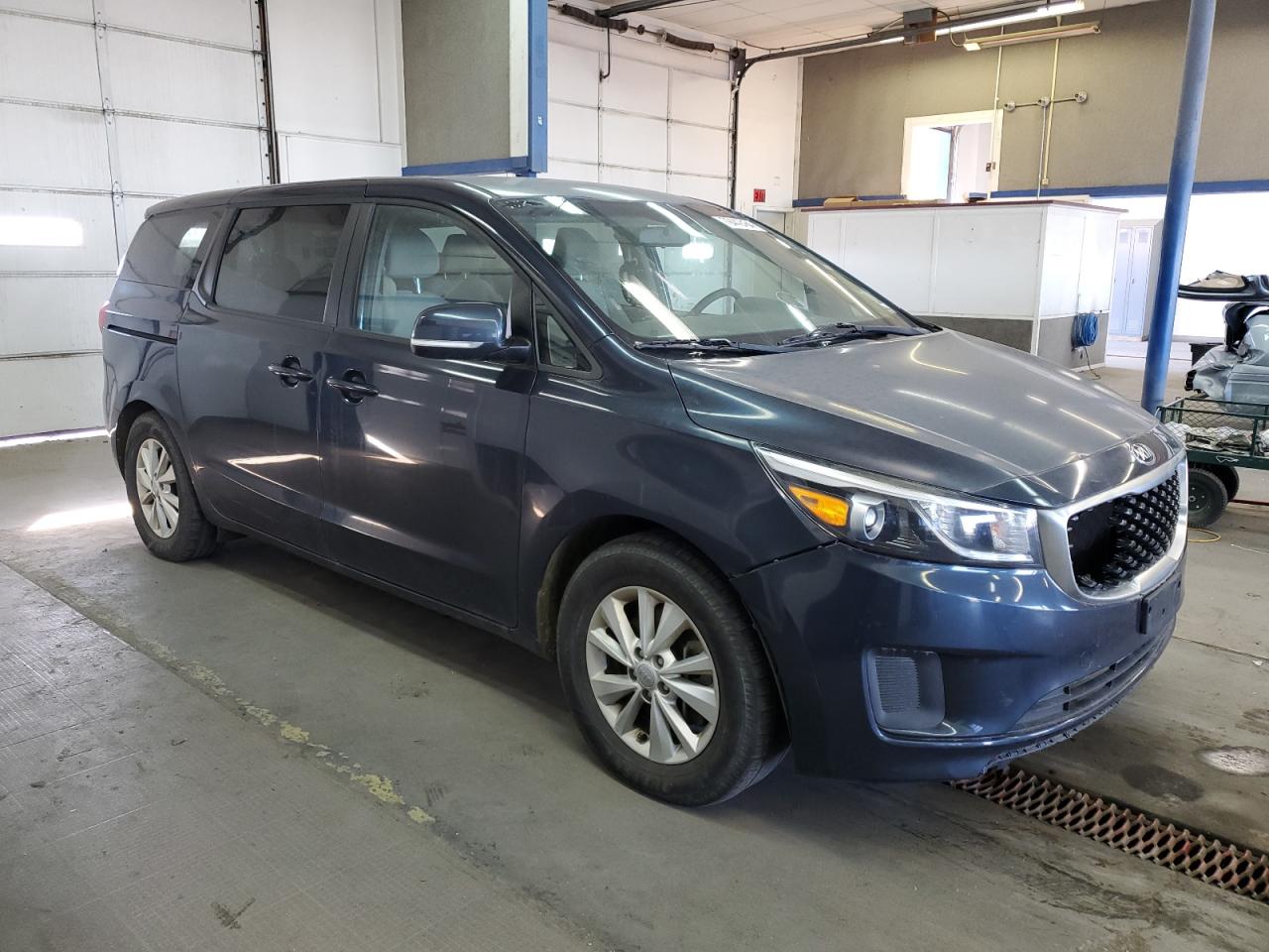 KNDMB5C17H6219799 2017 Kia Sedona Lx