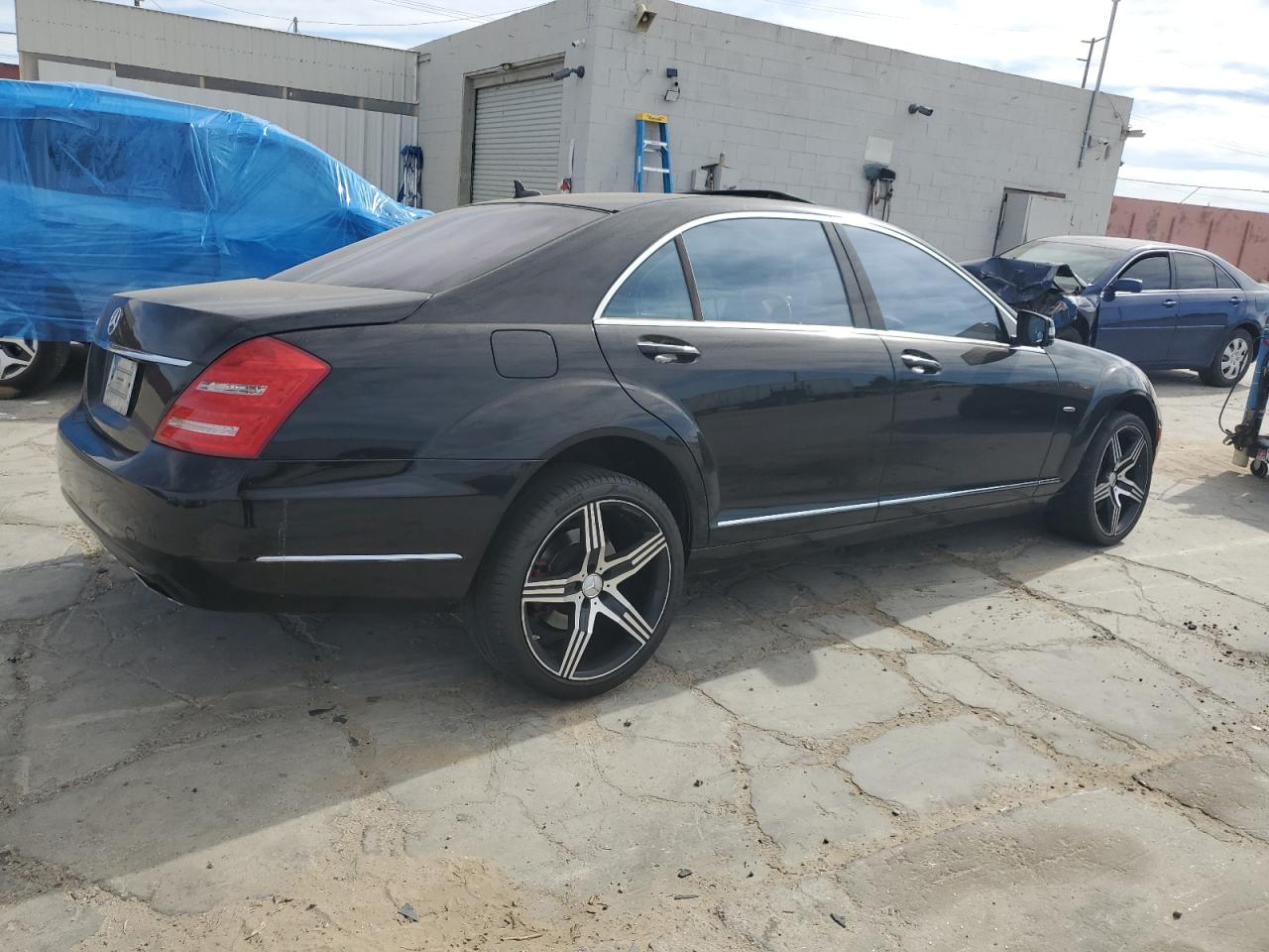 WDDNG7DB3CA421897 2012 Mercedes-Benz S 550