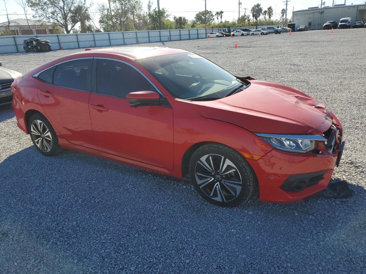 JHMFC1F74JX015605 2018 Honda Civic Exl