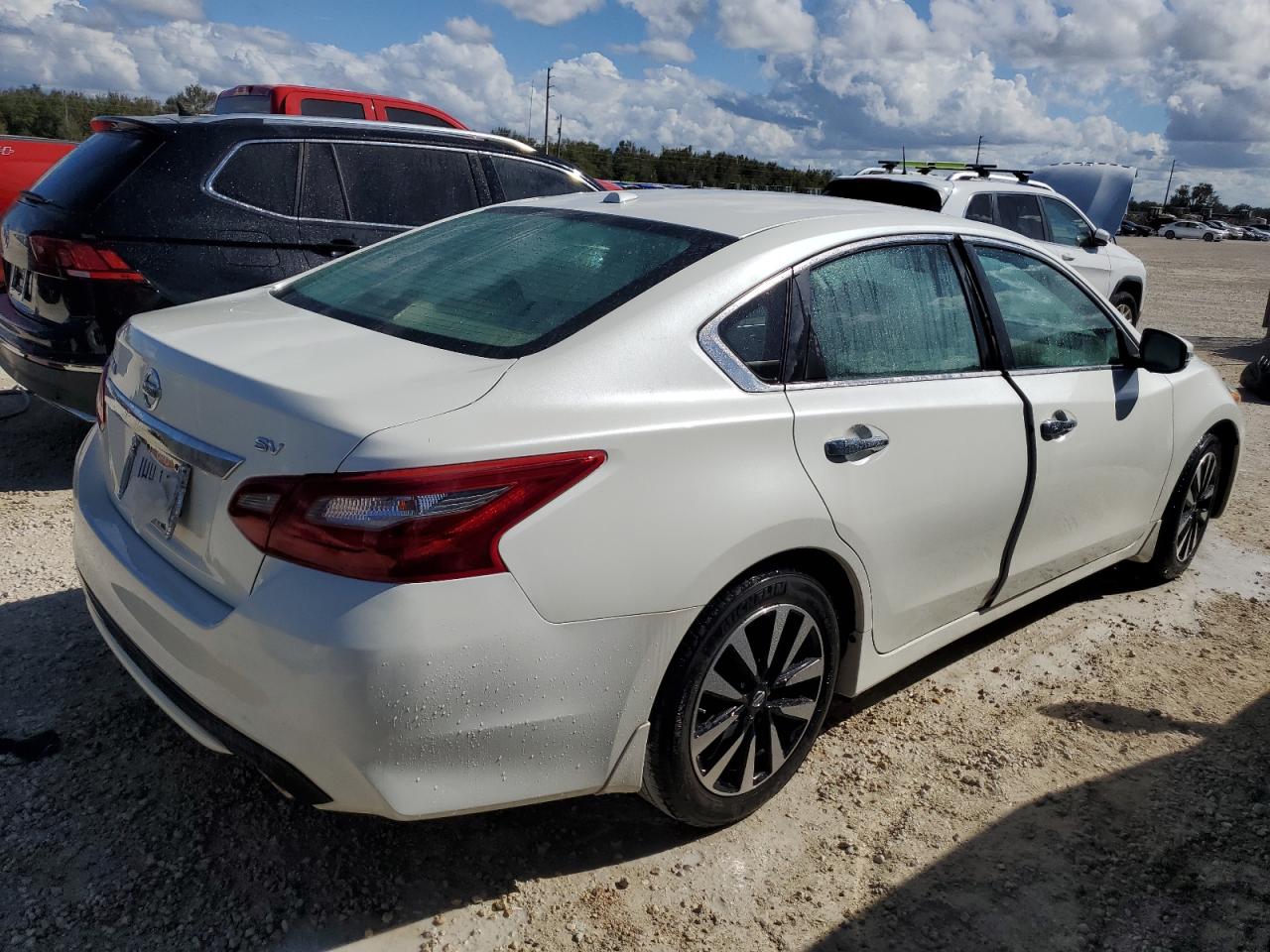 1N4AL3AP1JC140346 2018 Nissan Altima 2.5