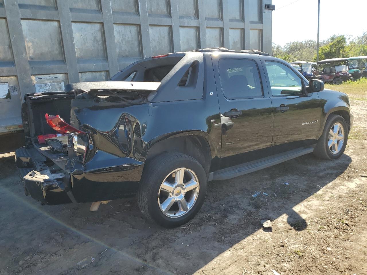 2011 Chevrolet Avalanche Lt VIN: 3GNMCFE01BG270428 Lot: 82132144