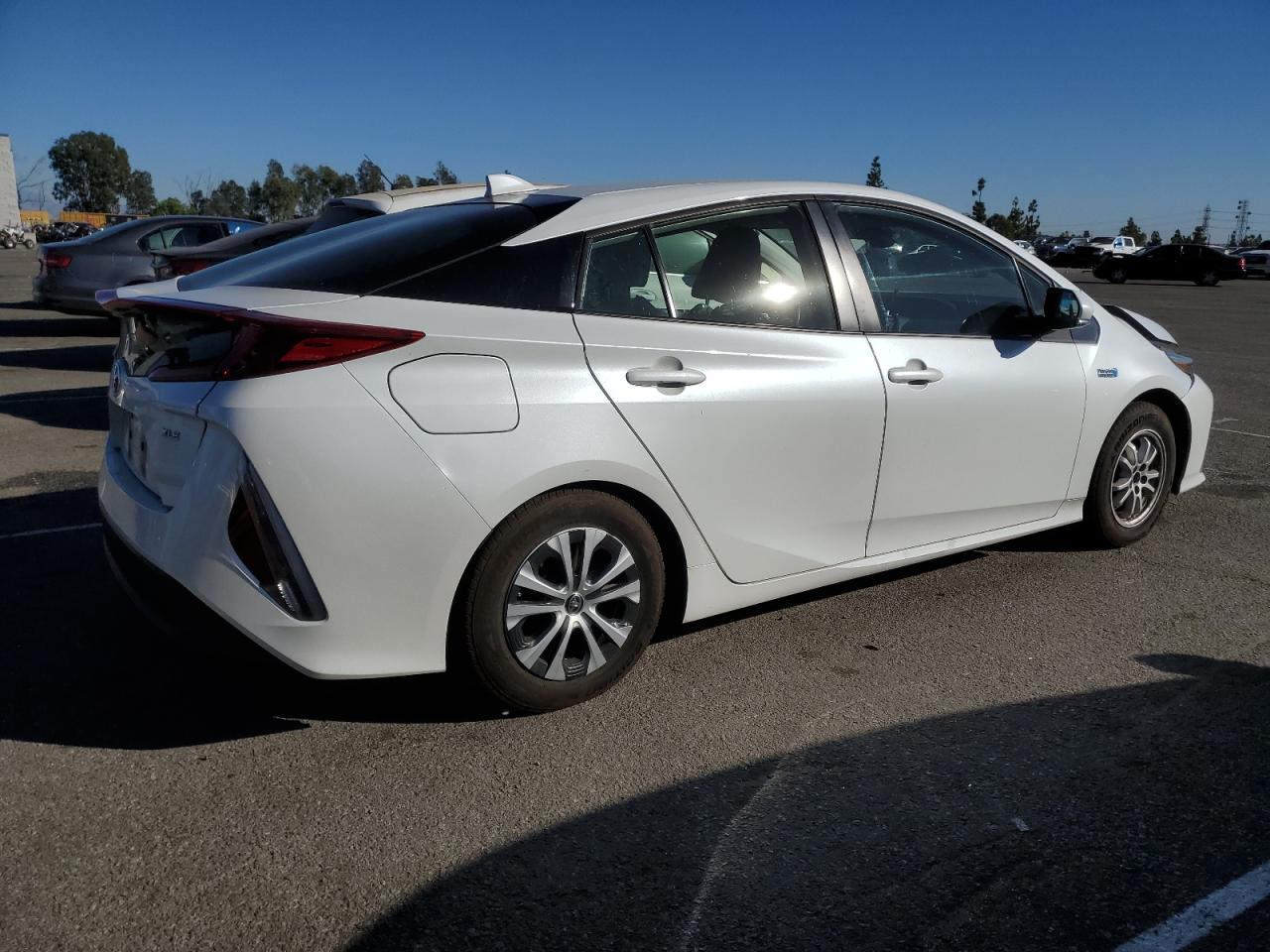 JTDKAMFP1M3189408 2021 Toyota Prius Prime Le