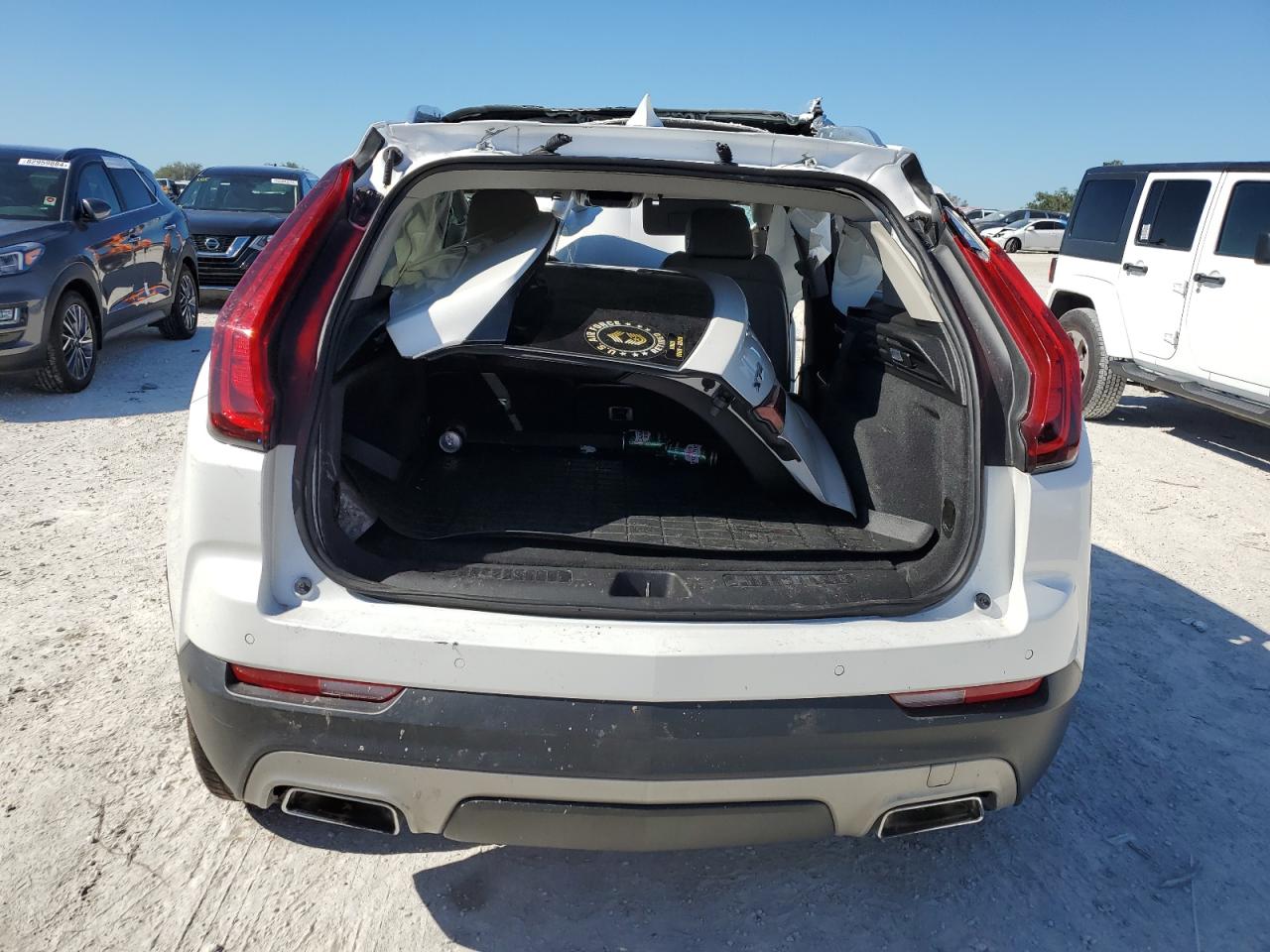 2020 Cadillac Xt4 Premium Luxury VIN: 1GYFZCR48LF128683 Lot: 82842694