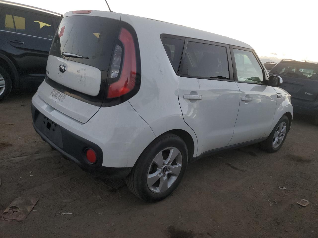 2018 Kia Soul VIN: KNDJN2A26J7570479 Lot: 81254214