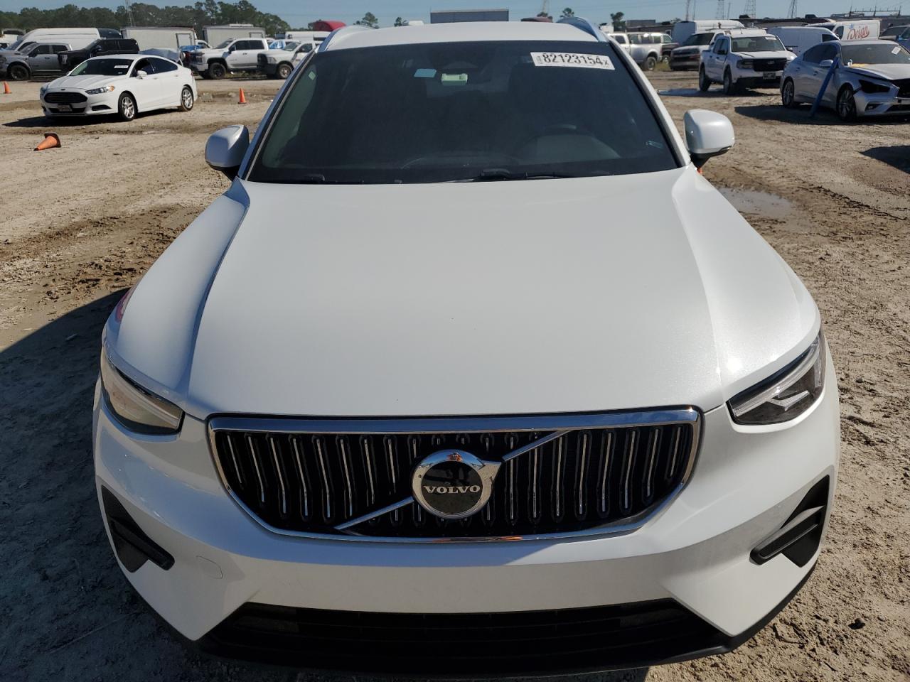 YV4L12UJ3S2450867 2025 Volvo Xc40 Core