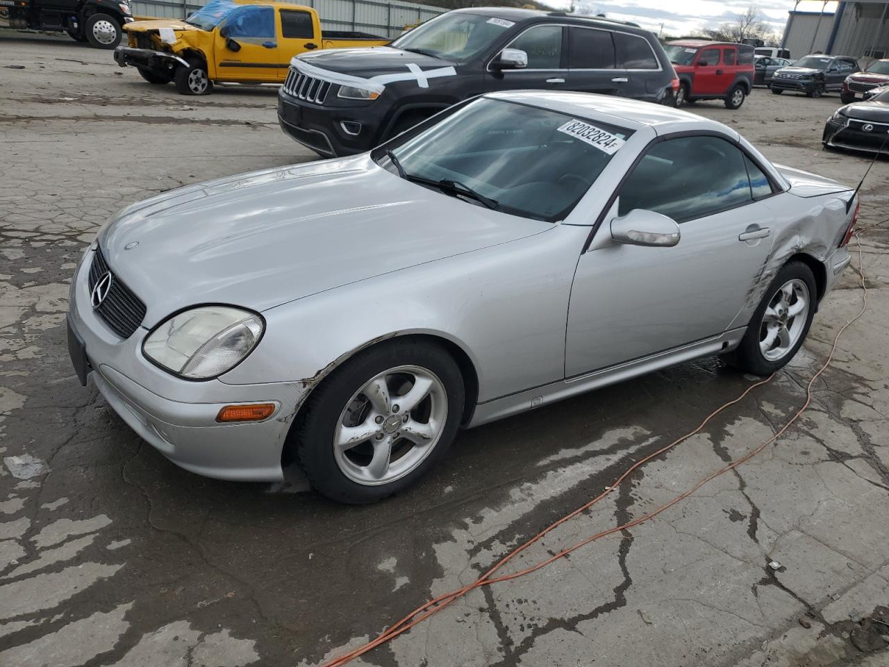 2002 Mercedes-Benz Slk 320 VIN: WDBKK65F32F245151 Lot: 82032824