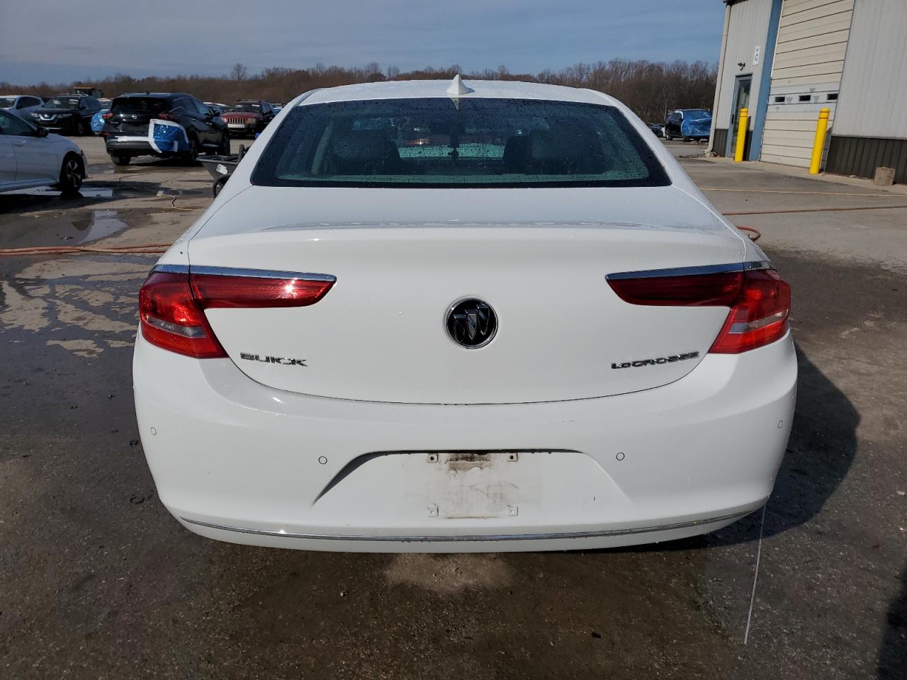 2018 Buick Lacrosse Essence VIN: 1G4ZP5SZ1JU134632 Lot: 82213514