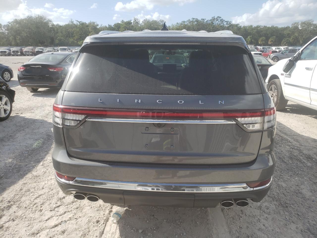 5LM5J7WC7PGL18995 2023 Lincoln Aviator Reserve