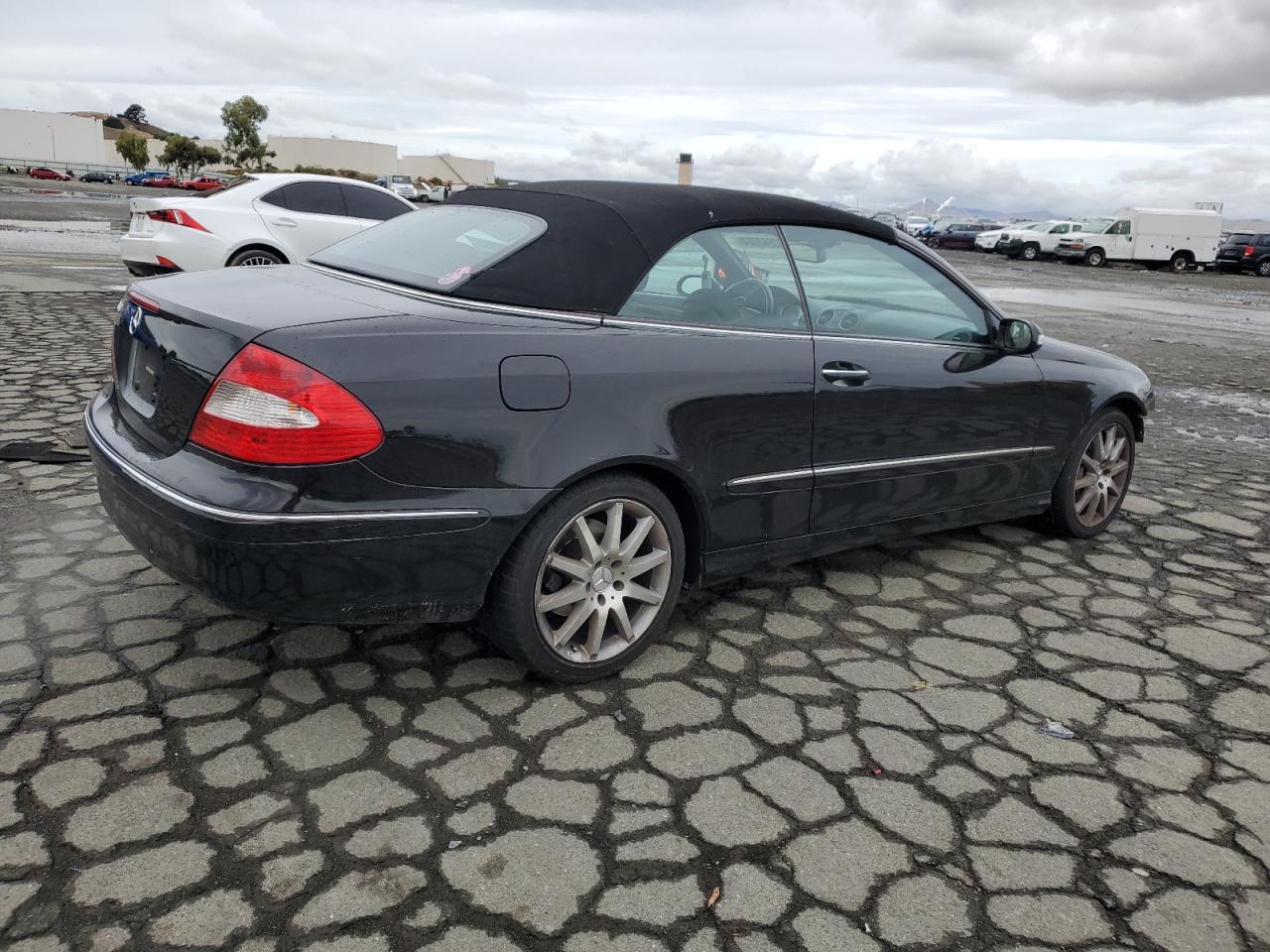 2007 Mercedes-Benz Clk 350 VIN: WDBTK56F27F207673 Lot: 82643764