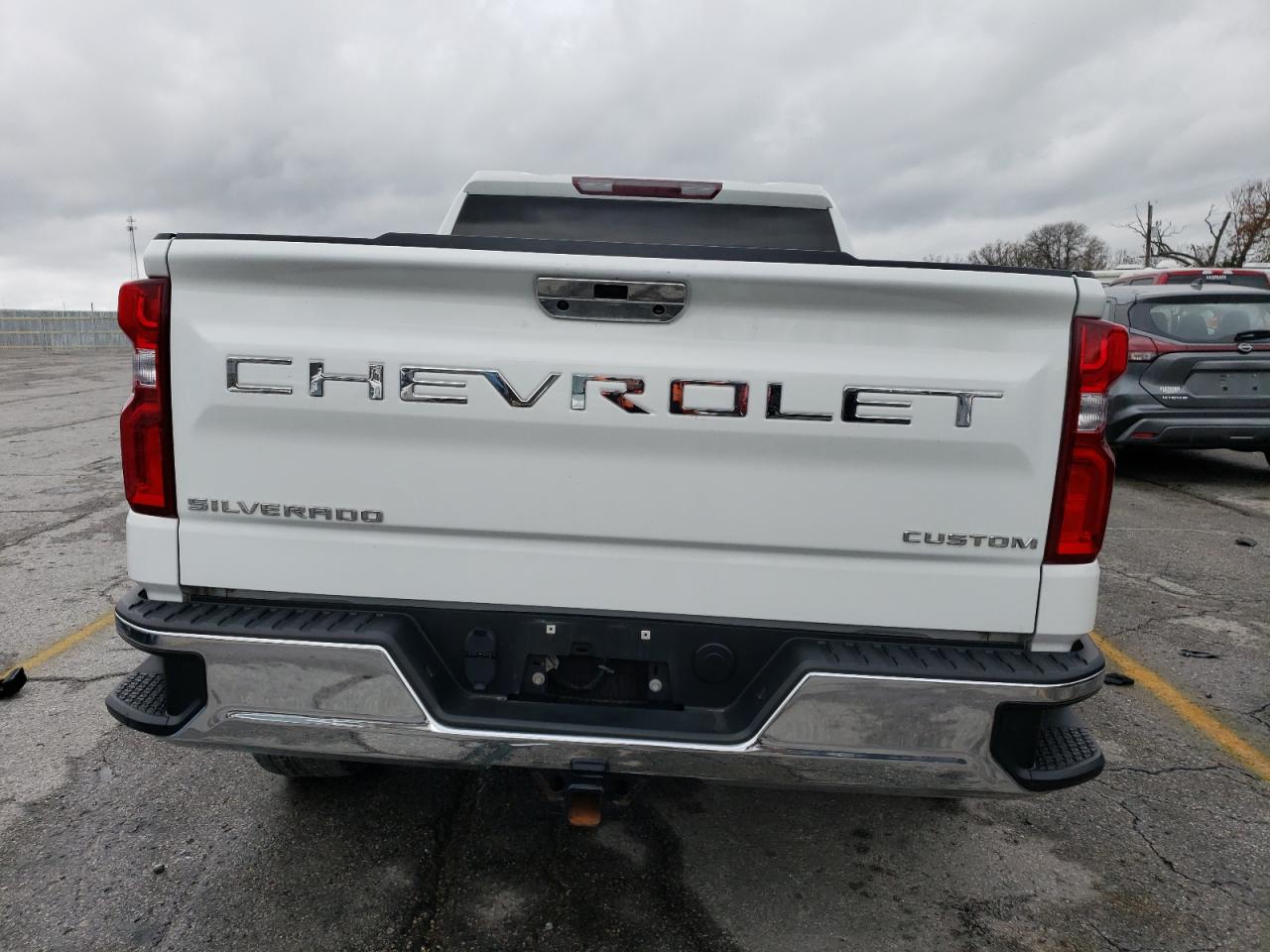 2020 Chevrolet Silverado K1500 Custom VIN: 1GCRYBEK2LZ202439 Lot: 80707934