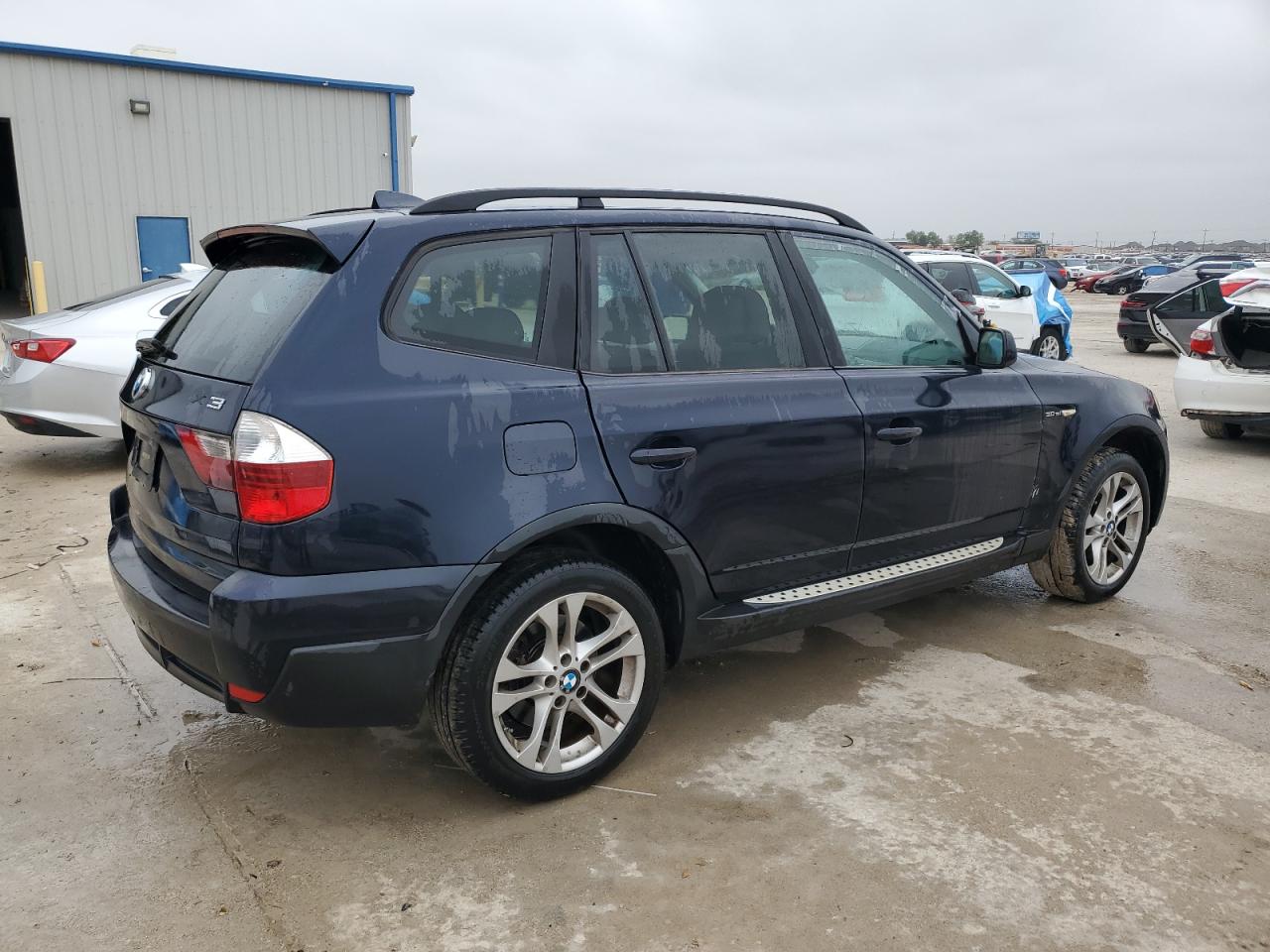 WBXPC93418WJ23813 2008 BMW X3 3.0Si