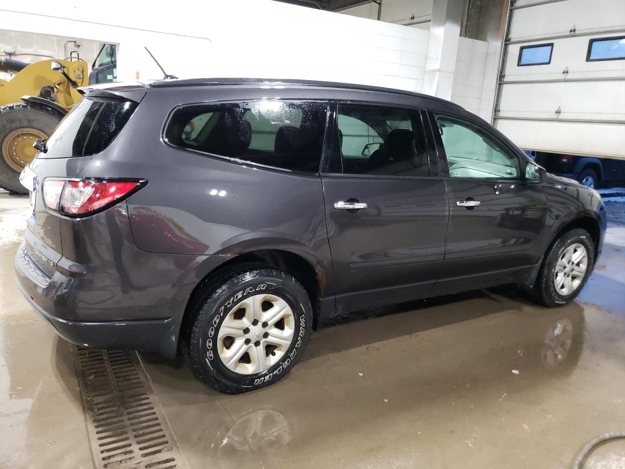 1GNKVFED7EJ182605 2014 Chevrolet Traverse Ls