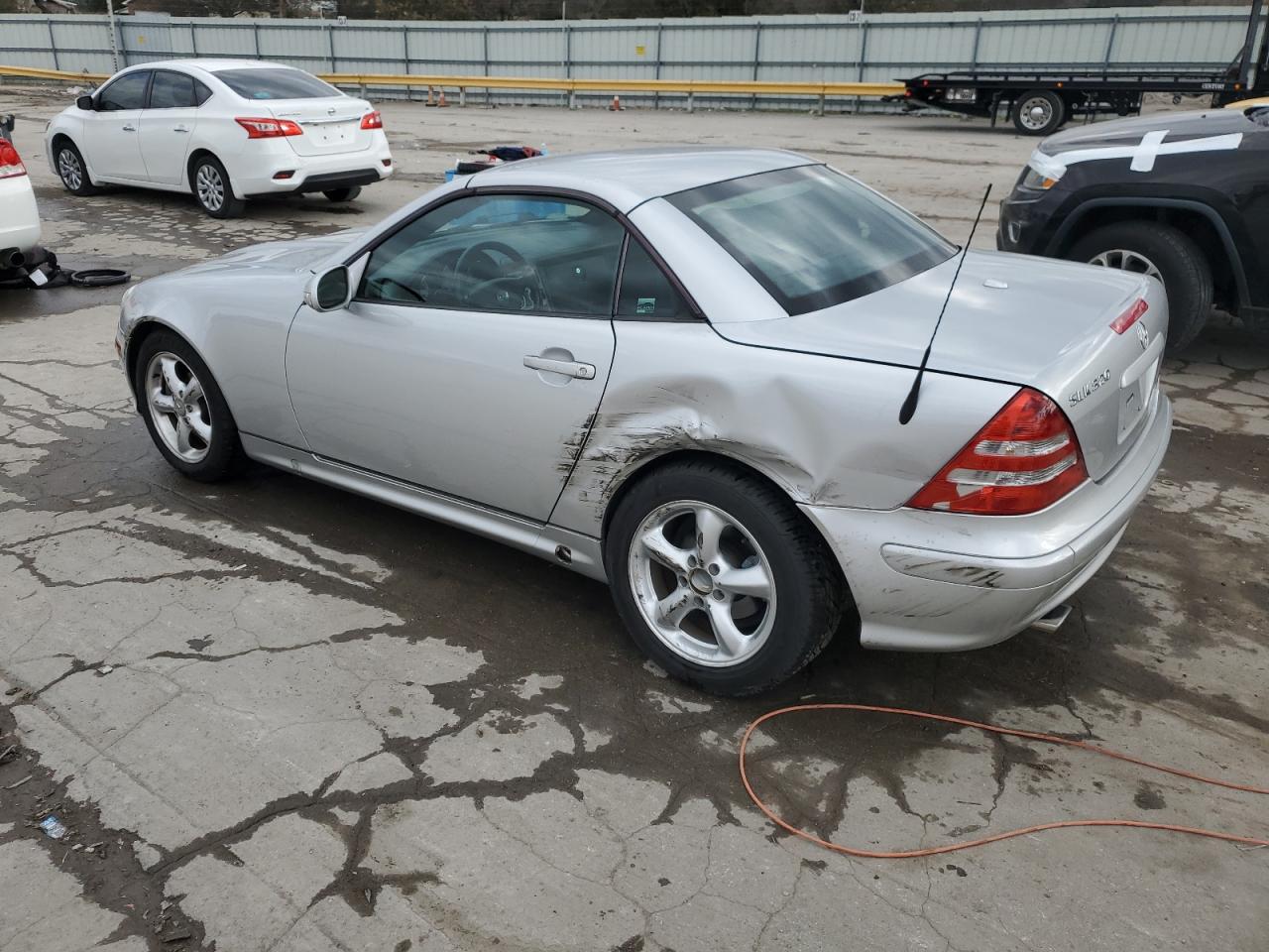 2002 Mercedes-Benz Slk 320 VIN: WDBKK65F32F245151 Lot: 82032824