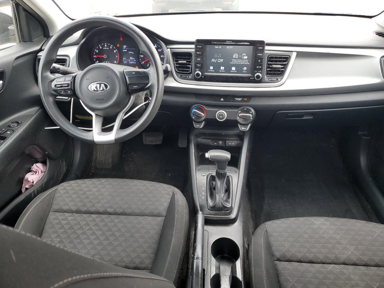 3KPA24AD2LE285917 2020 Kia Rio Lx