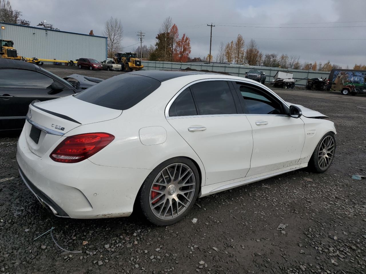 55SWF8HB6HU188032 2017 Mercedes-Benz C 63 Amg-S