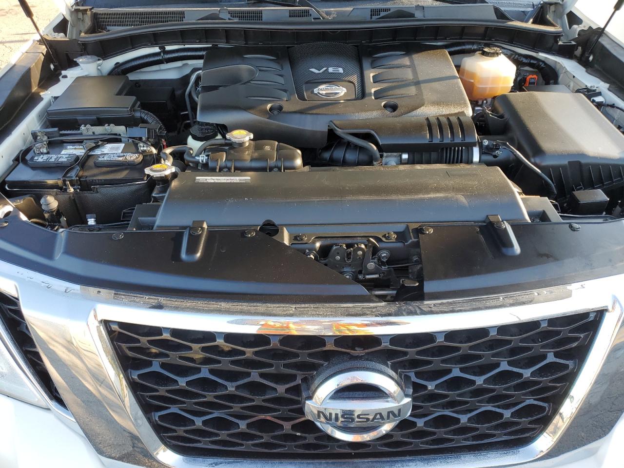 JN8AY2NE9J9733162 2018 Nissan Armada Platinum