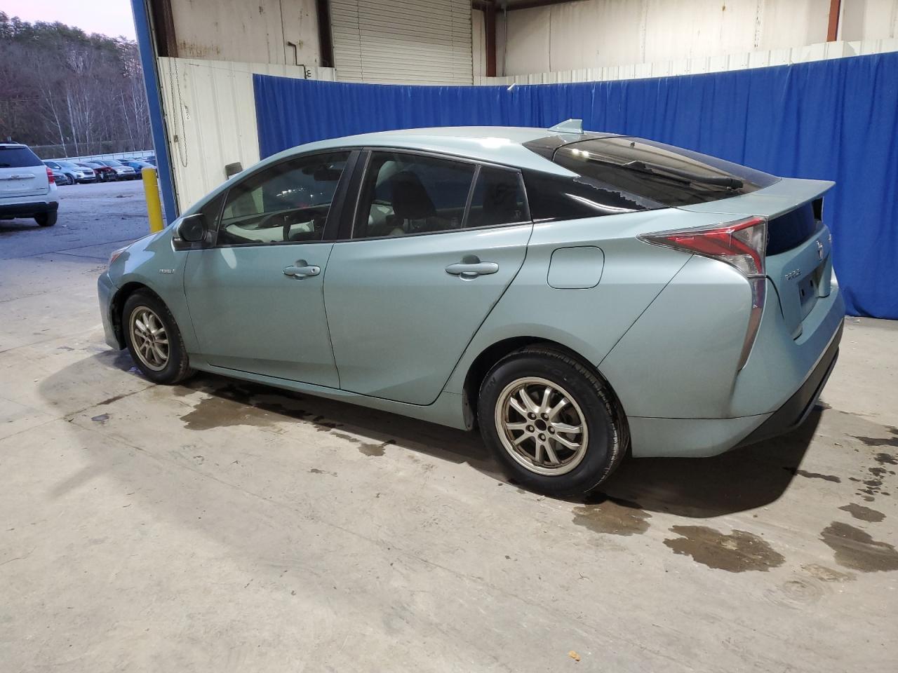 JTDKBRFU9H3025300 2017 Toyota Prius