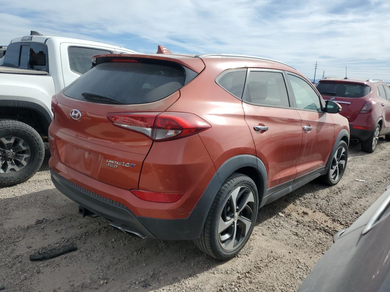 KM8J33A23GU044926 2016 Hyundai Tucson Limited