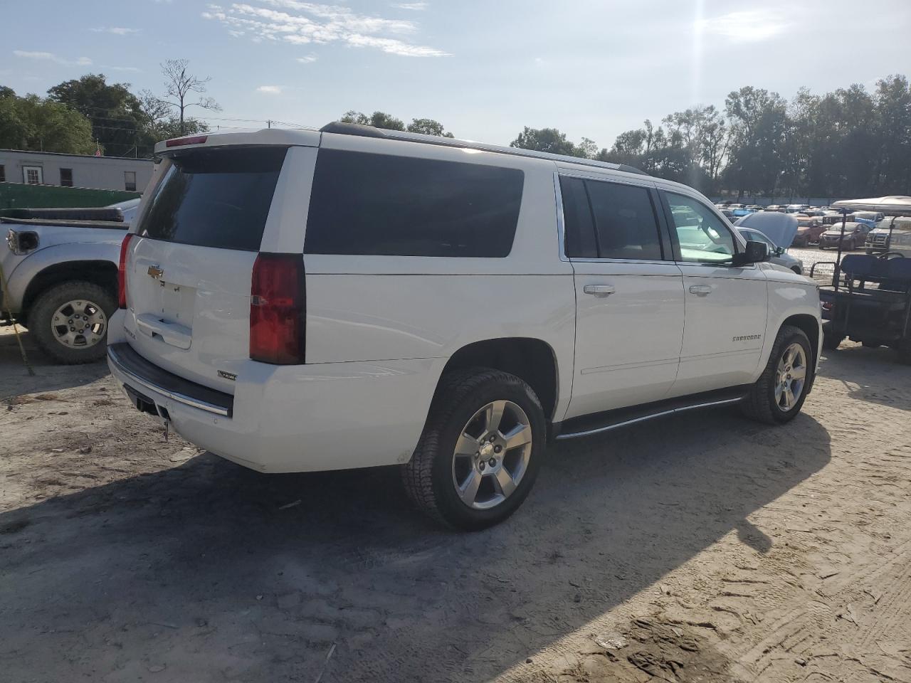 2018 Chevrolet Suburban K1500 Premier VIN: 1GNSKJKC0JR177670 Lot: 80246404