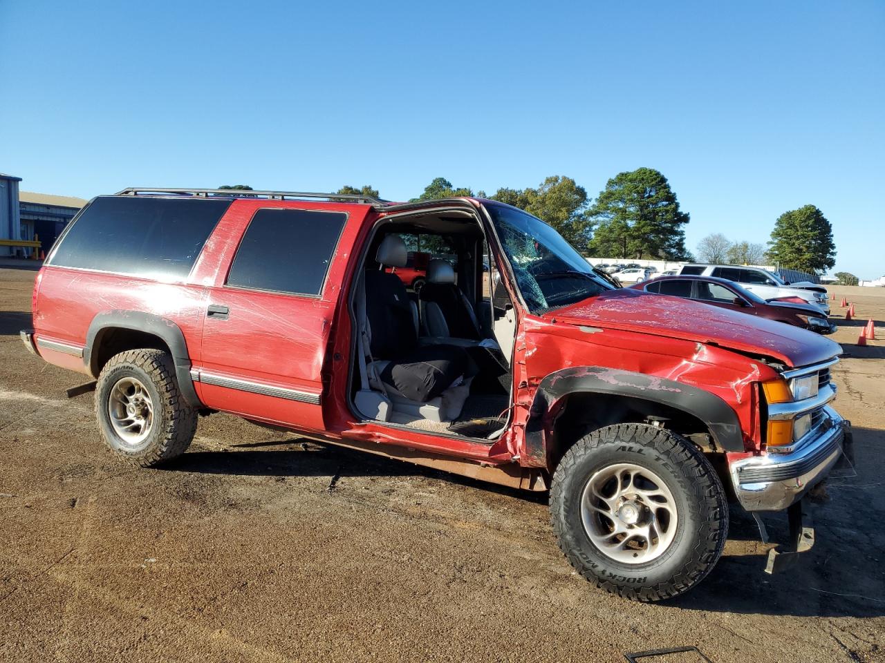 1999 Chevrolet Suburban K1500 VIN: 3GNFK16R1XG149076 Lot: 81537004