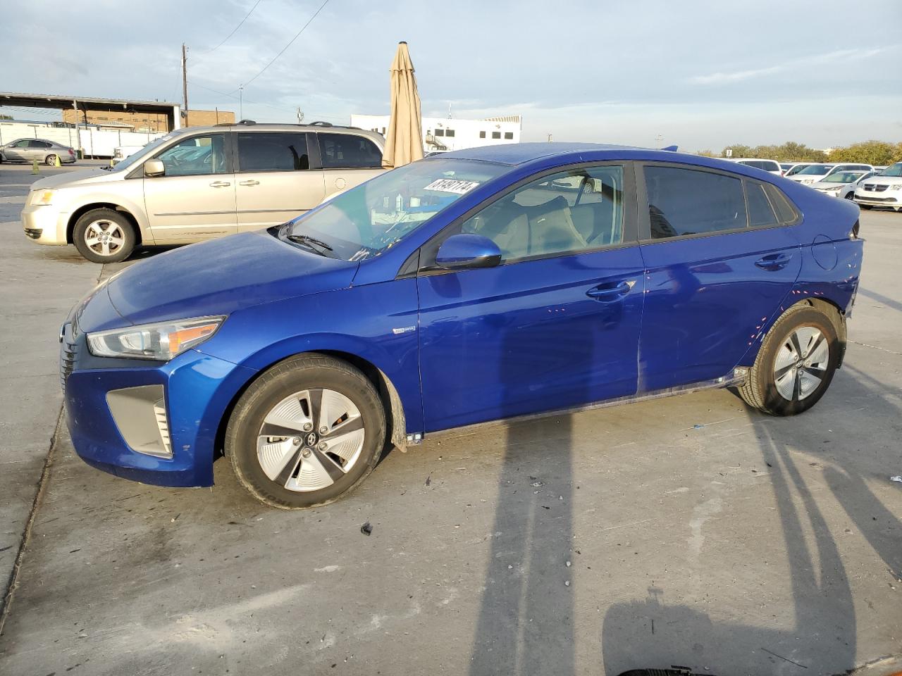 KMHC65LC8KU144823 2019 Hyundai Ioniq Blue