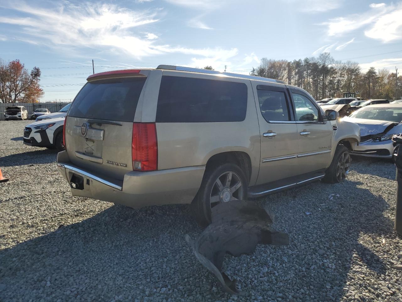 2008 Cadillac Escalade Esv VIN: 1GYFK66808R168467 Lot: 82394334