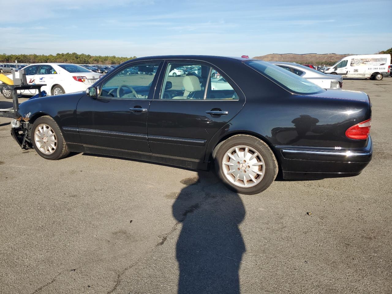 2000 Mercedes-Benz E 320 VIN: WDBJF65G9YA957341 Lot: 81564774