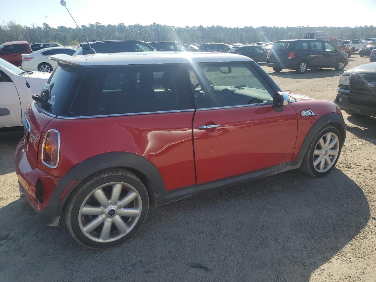 2008 Mini Cooper S VIN: WMWMF735X8TT86711 Lot: 79864754