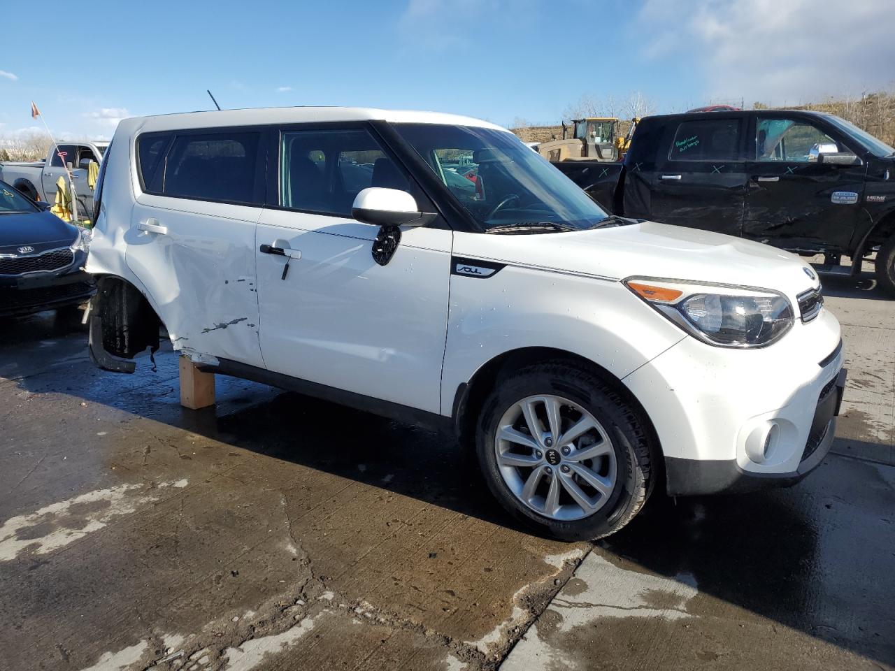 2017 Kia Soul + VIN: KNDJP3A51H7446866 Lot: 81184294