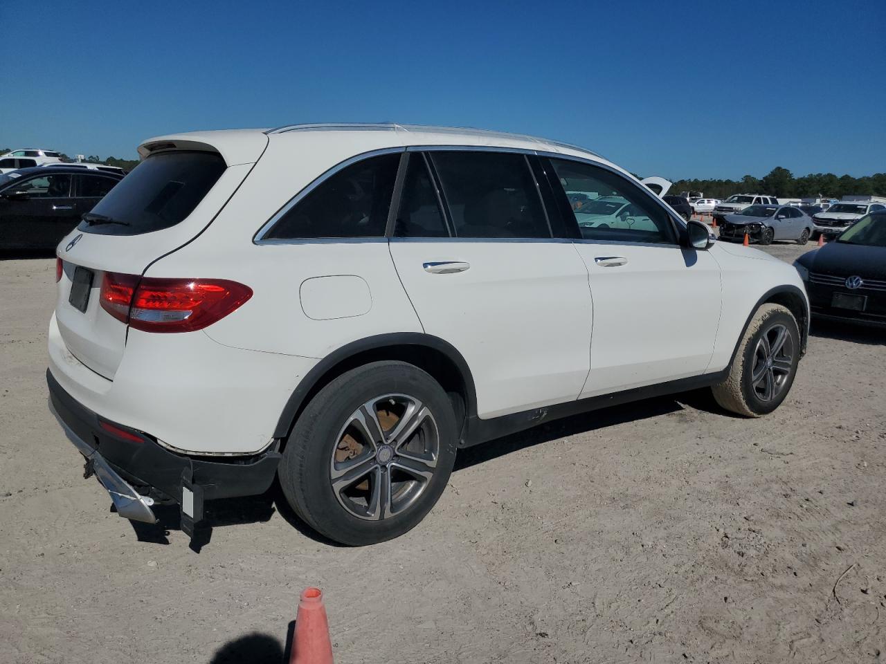 WDC0G4JB6HF137840 2017 Mercedes-Benz Glc 300