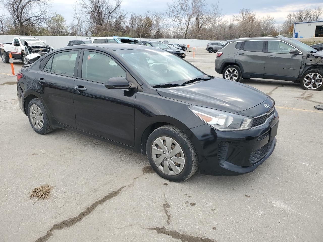 3KPA24AD2LE285917 2020 Kia Rio Lx