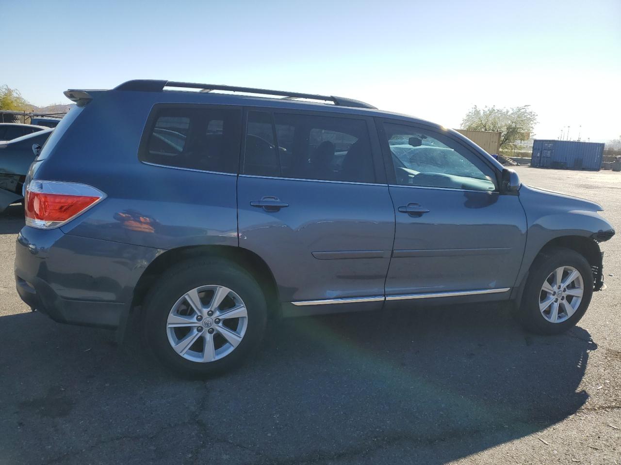 2011 Toyota Highlander Base VIN: 5TDZK3EH6BS030038 Lot: 79946284