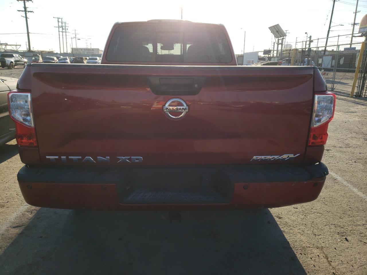 1N6BA1F46GN516606 2016 Nissan Titan Xd Sl