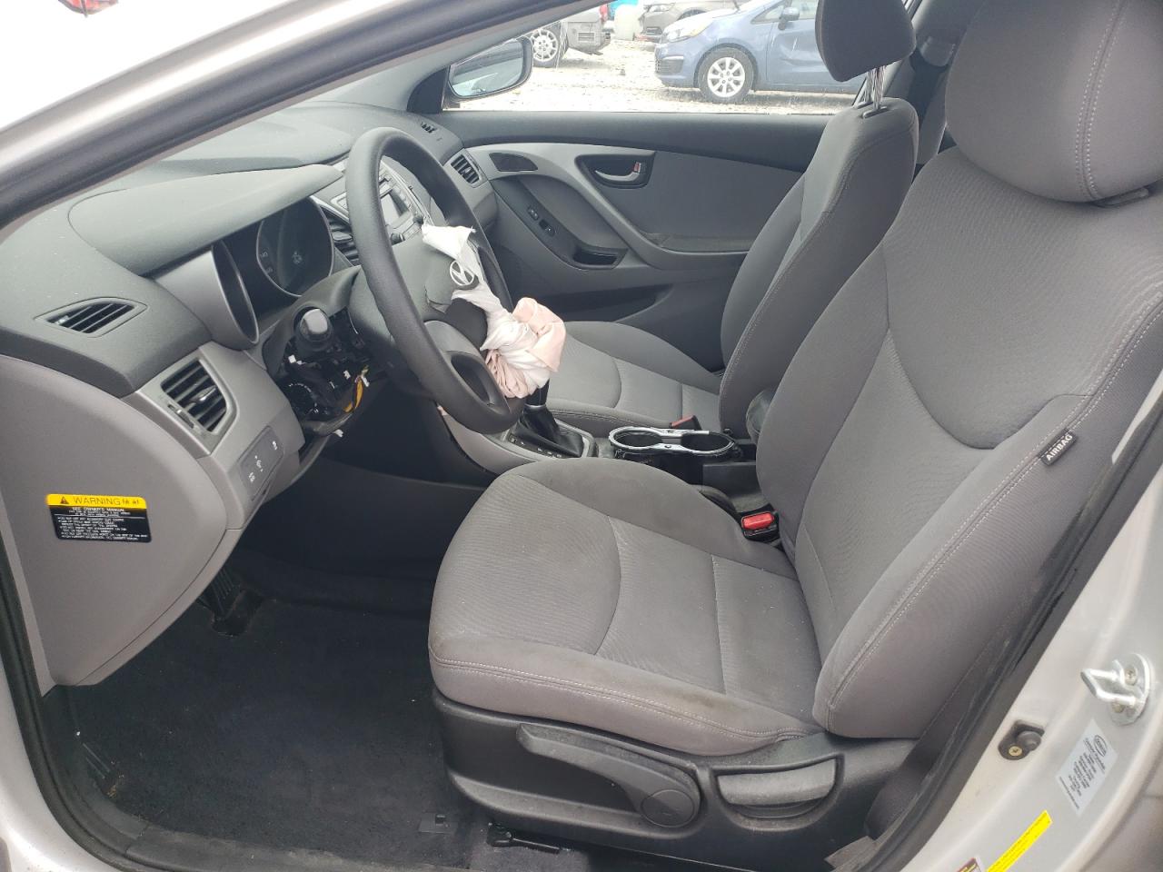 KMHDH4AE9GU581718 2016 Hyundai Elantra Se