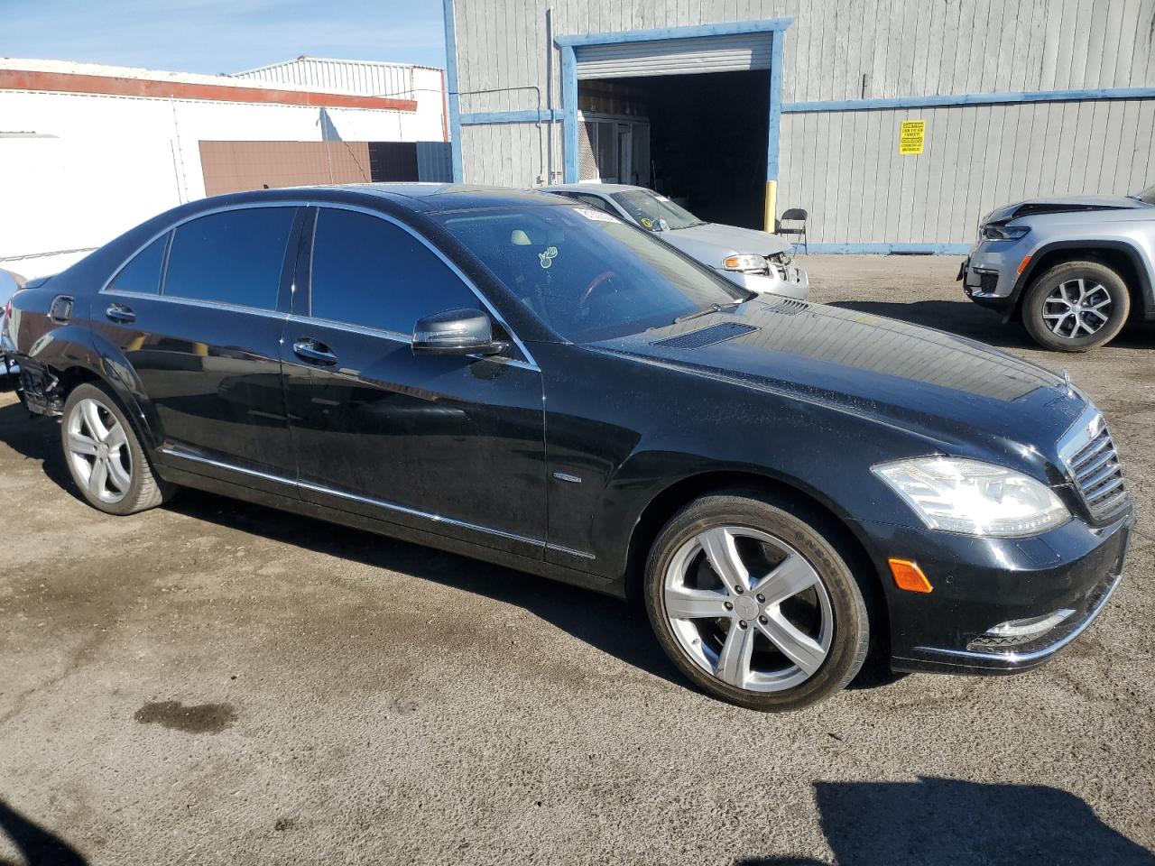 2012 Mercedes-Benz S 550 4Matic VIN: WDDNG9EB2CA461947 Lot: 81330504